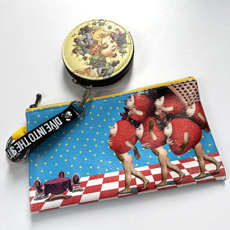 フラットポーチ「Six strawberries」