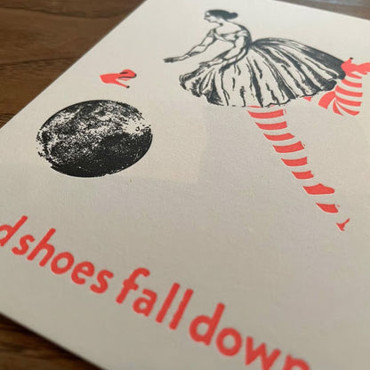 特厚口カード「Red shoes fall down」